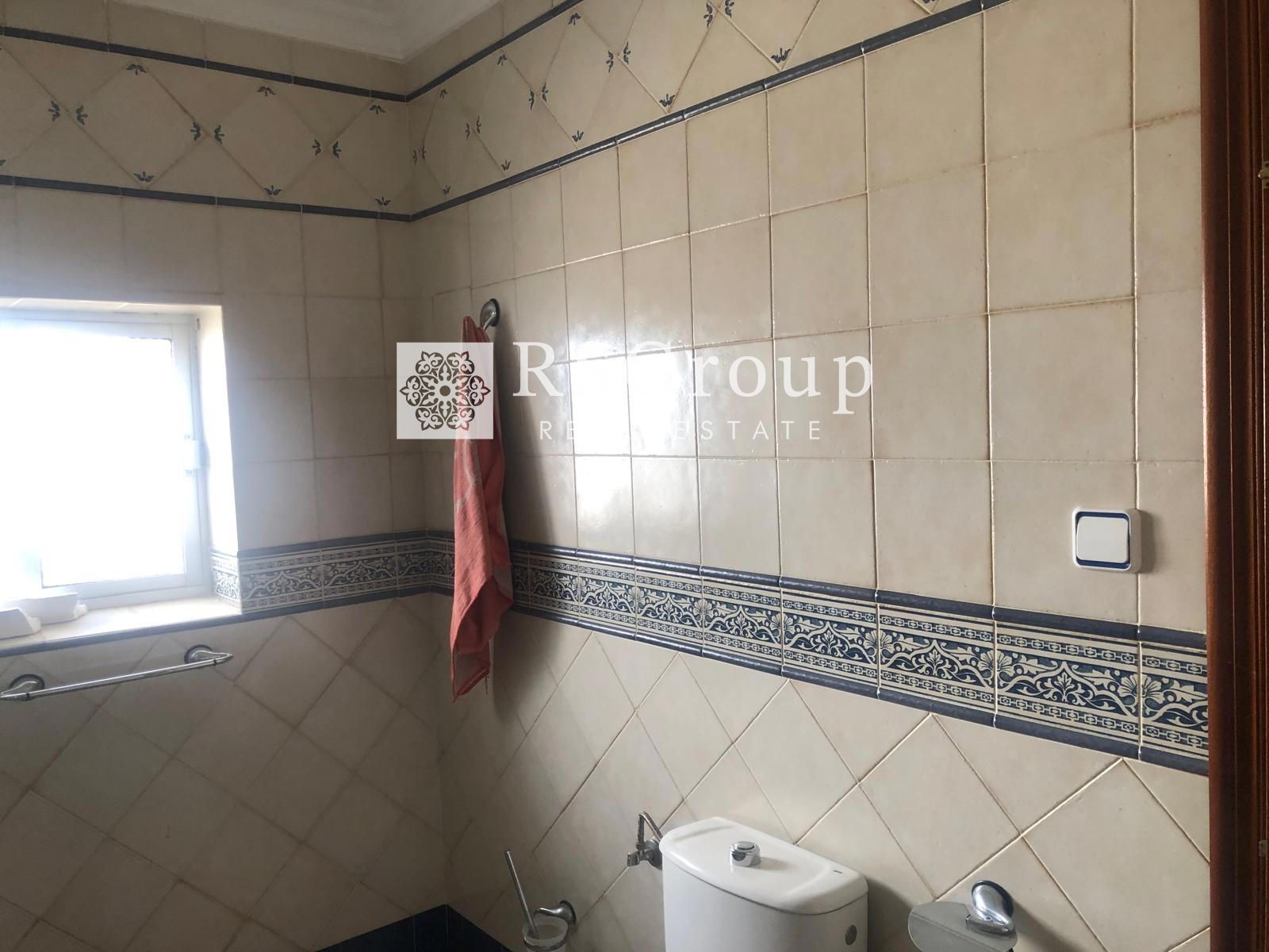 CASA AMPLIA DE 200 M² CON PATIO, BUHARDILLA Y MÚLTIPLES POSIBILIDADES EN EL CAMPILLO (HUELVA) - Foto 16