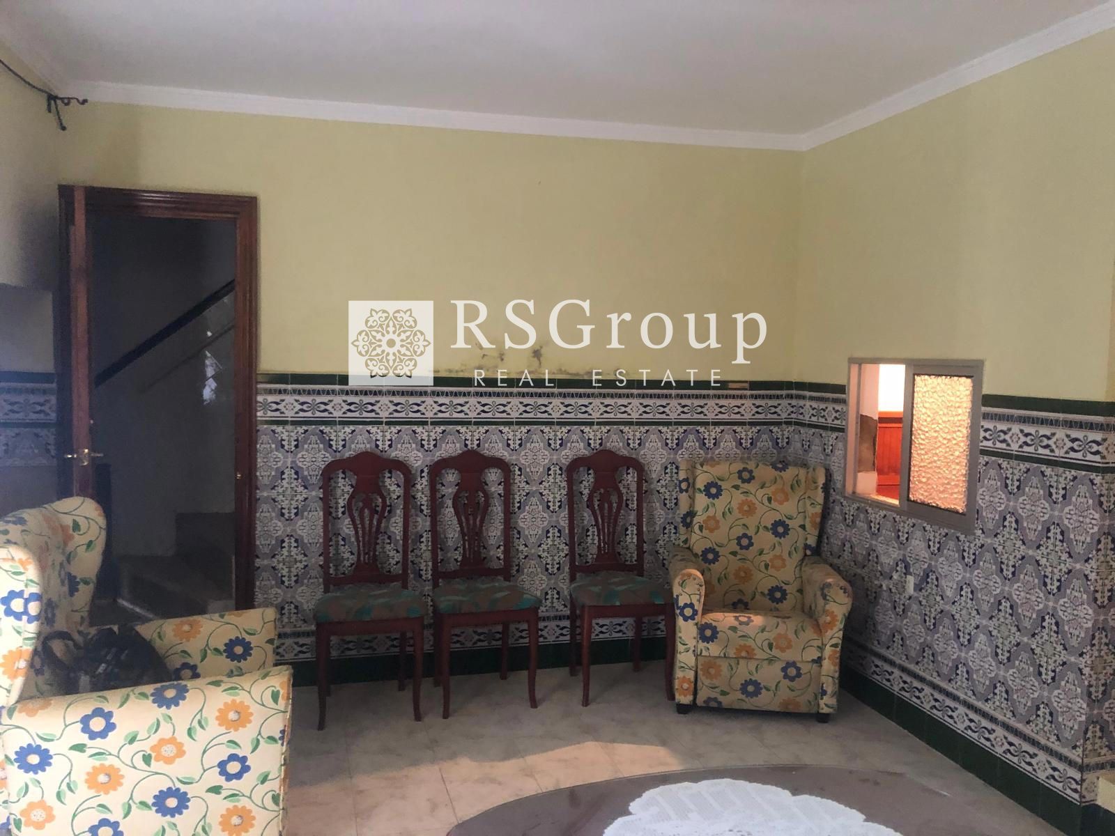 CASA AMPLIA DE 200 M² CON PATIO, BUHARDILLA Y MÚLTIPLES POSIBILIDADES EN EL CAMPILLO (HUELVA) - Foto 10