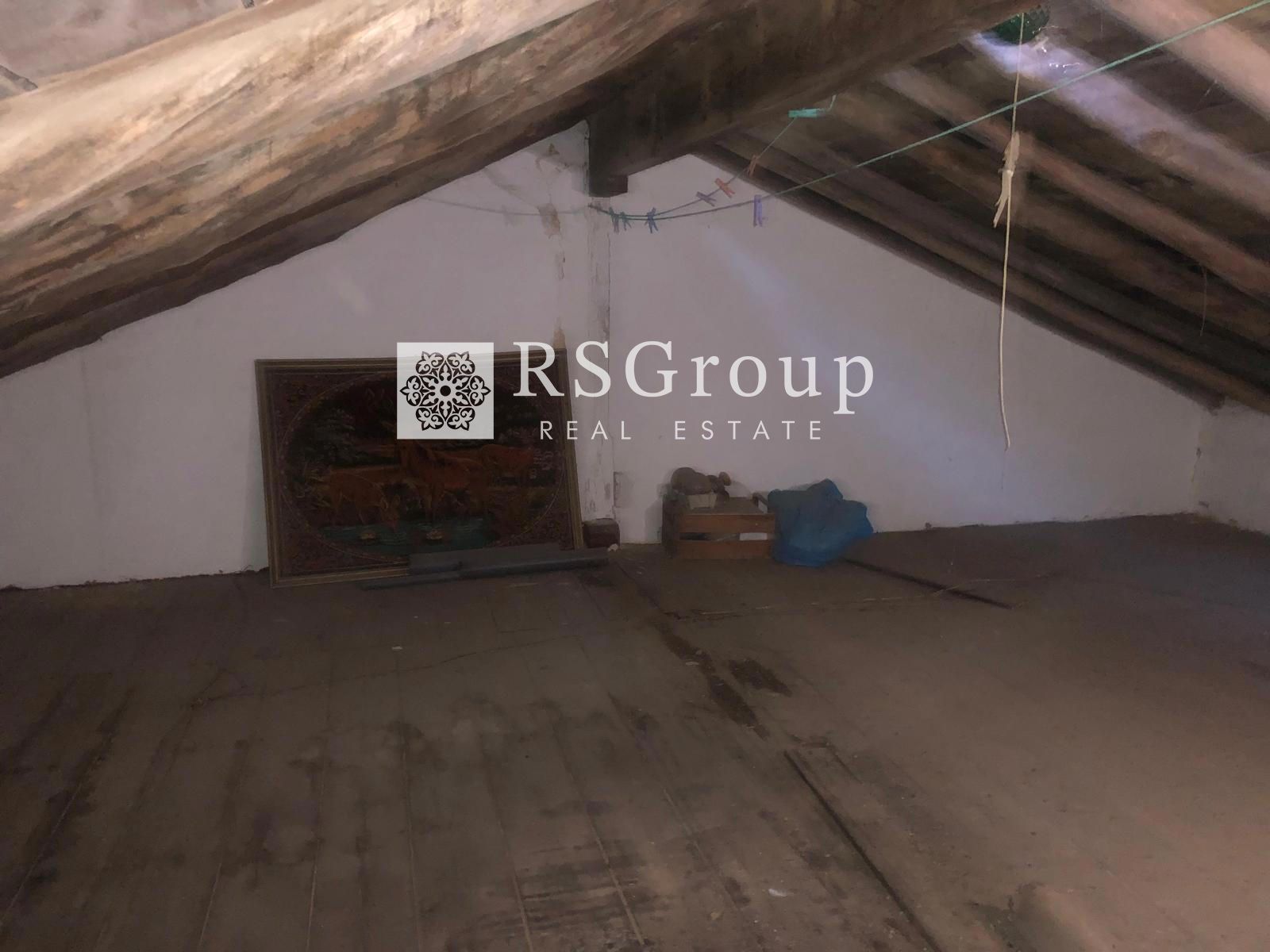 CASA AMPLIA DE 200 M² CON PATIO, BUHARDILLA Y MÚLTIPLES POSIBILIDADES EN EL CAMPILLO (HUELVA) - Foto 27