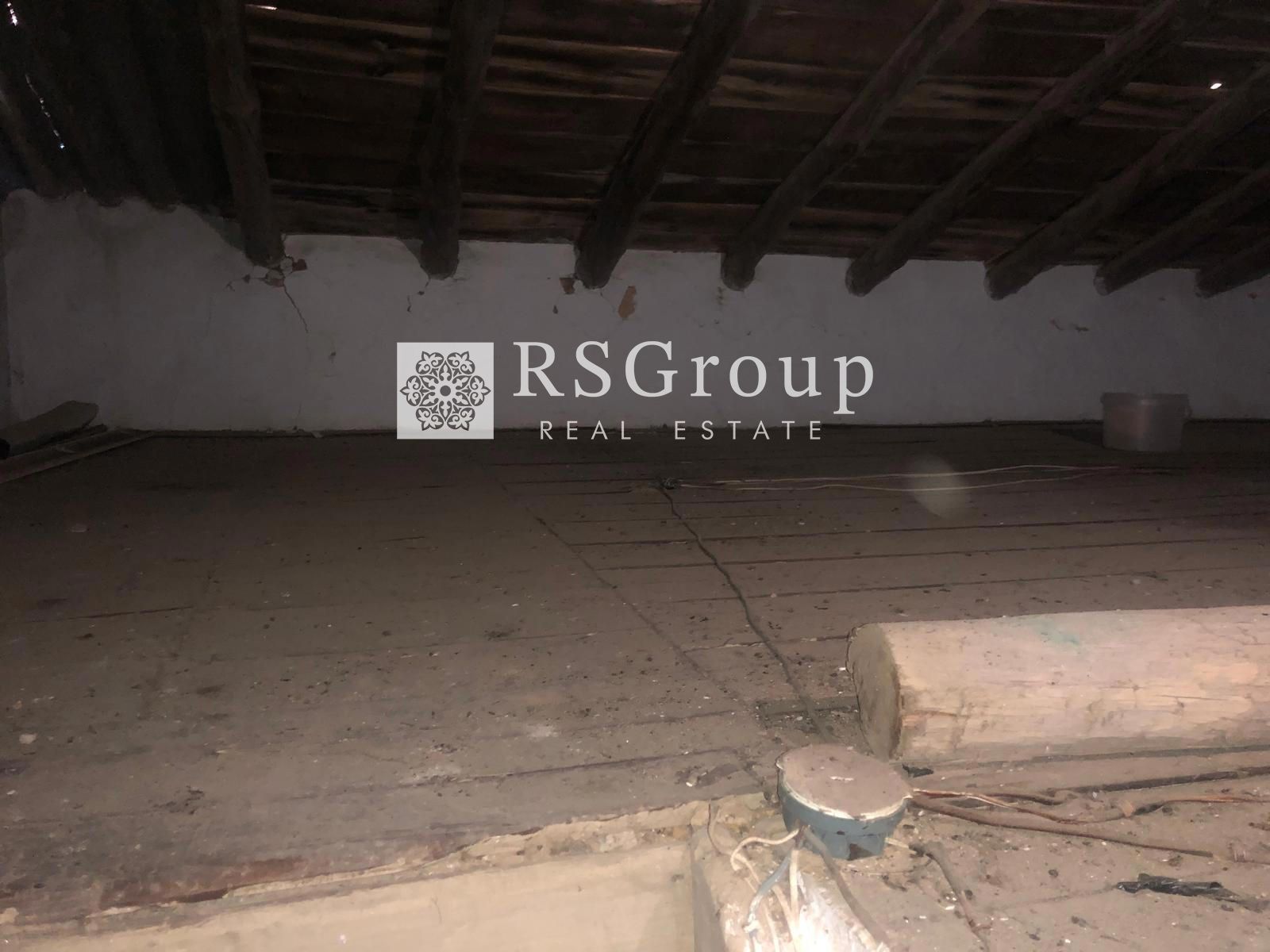 CASA AMPLIA DE 200 M² CON PATIO, BUHARDILLA Y MÚLTIPLES POSIBILIDADES EN EL CAMPILLO (HUELVA) - Foto 28